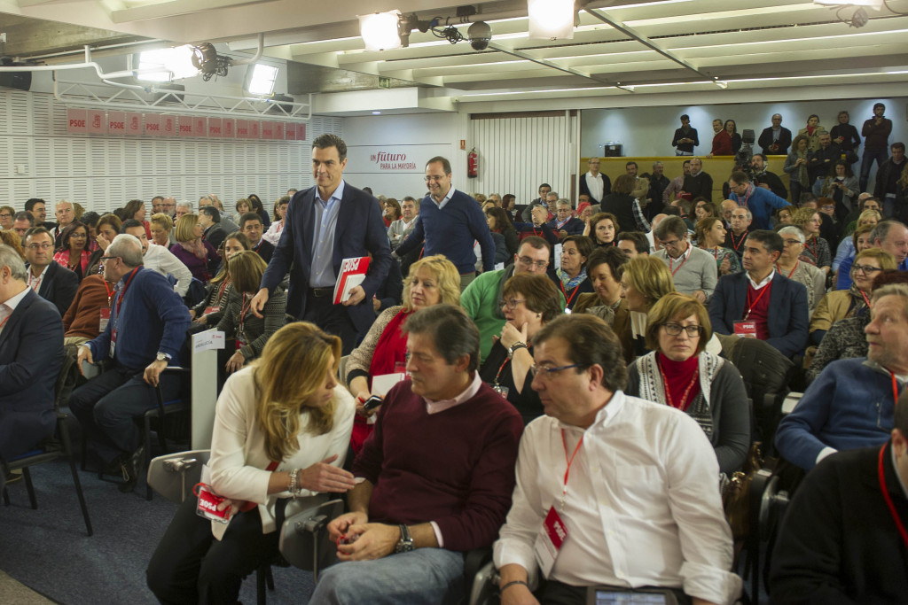 PSOE: debate entre notables